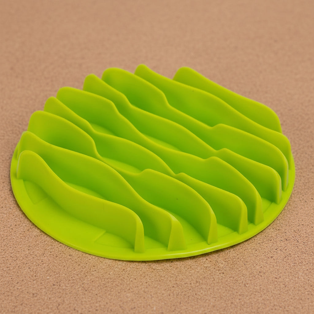Slow Feeder Jungle Design